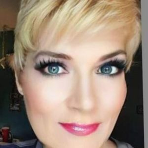 Meet your Posher, Cathy